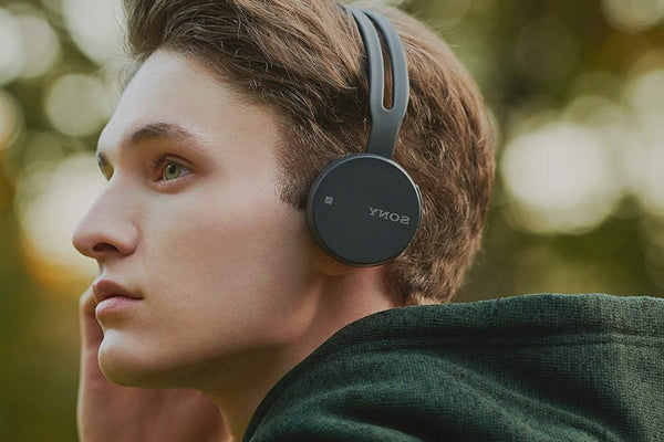 FIVE TIPS TO PROTECT YOUR HEARING AND THE BEST HEADPHONES TO HELP