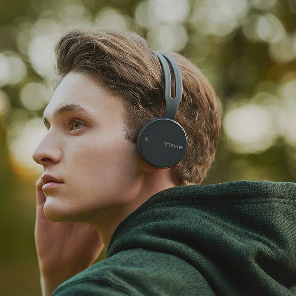 FIVE TIPS TO PROTECT YOUR HEARING AND THE BEST HEADPHONES TO HELP
