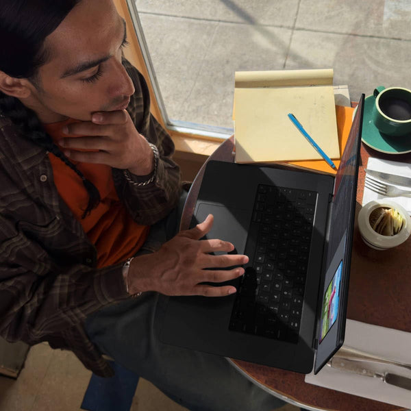 Apple MacBook Pro M3 Max 14-core CPU 30-core GPU 1TB SSD 36GB 16.2" (3456x2234) Retina XDR MacOS SILVER SPANISH (Latam Region / Flat pin plug)